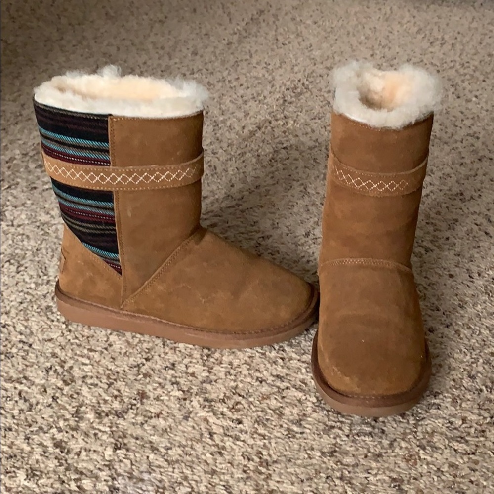 Minnetonka Boots 🥾